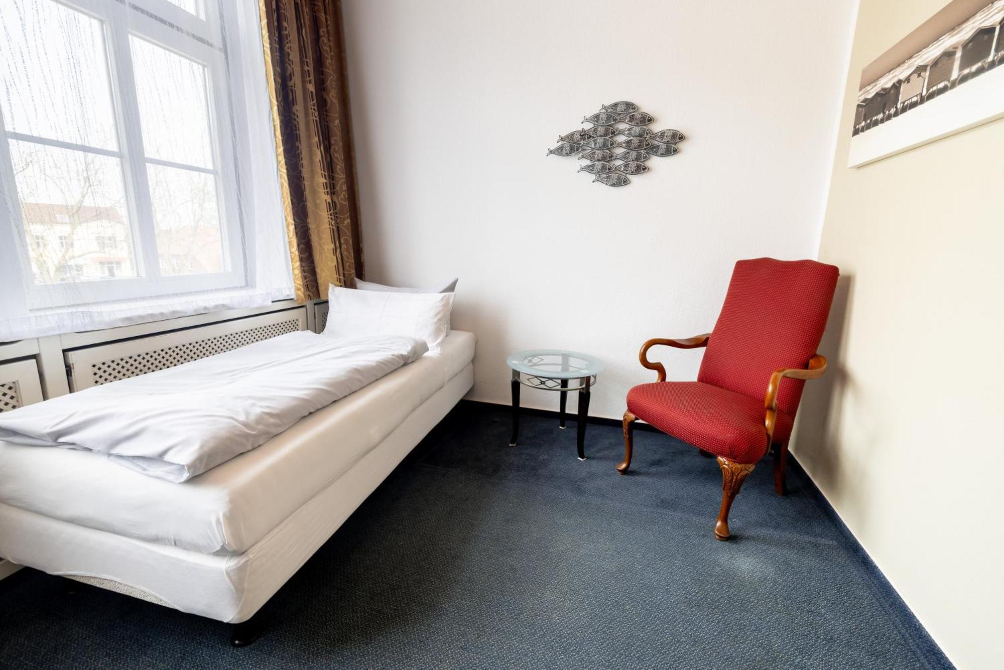 Lütjenburg Hotel Luettje Burg מראה חיצוני תמונה